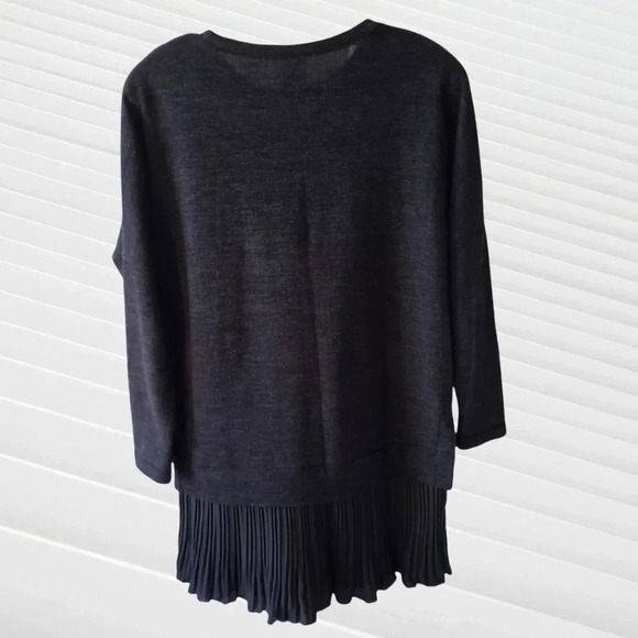 -Abercrombie & Fitch navy blouse size Small - Picture 4 of 8